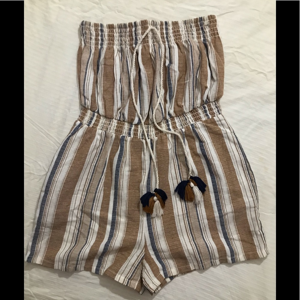 Razzle dazzle women Shorts in good condition